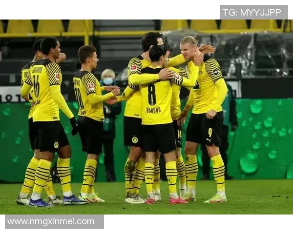 拜仁与多特蒙德下半场精彩对决分析与战术解析